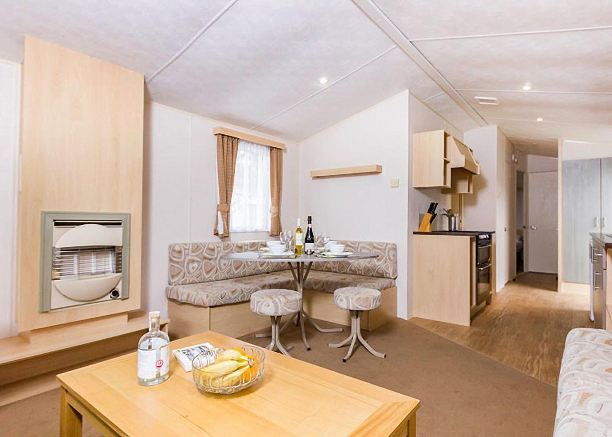 Orchards Holiday Park Newbridge  Exterior photo